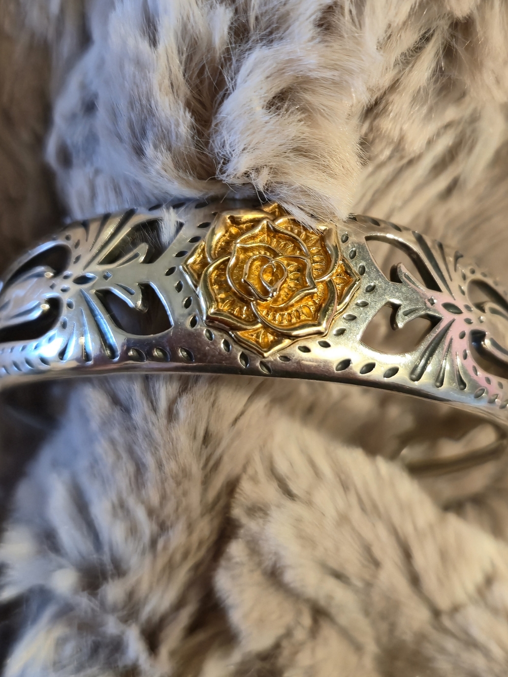 *EUC* Kendra Scott Yellow Rose Silver & Gold Cuff Bracelet